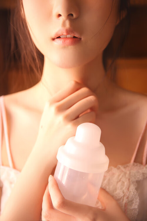 “白色冰原:世界最极端赛段中的速夺瞬间”,白色冰川