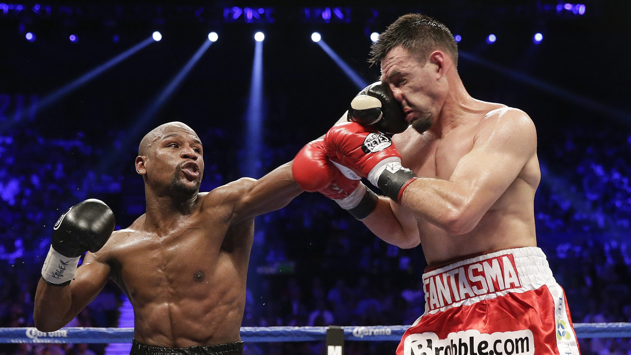 爱游戏体育平台-亚历克斯·格林伍德展现成熟防守技巧，成为袋鼠队稳定之选，格林伍德打什么位置